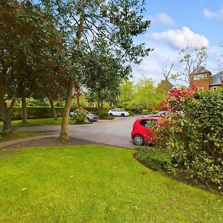 Upmarket Apartment In Ormskirk Esterno foto