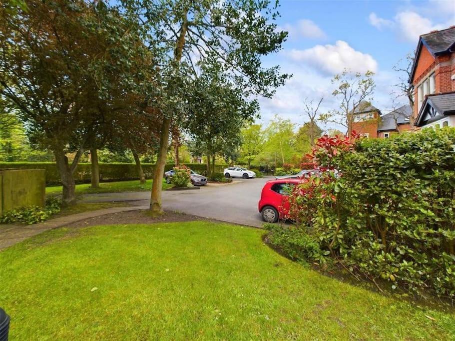 Upmarket Apartment In Ormskirk Esterno foto